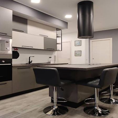 Appartement De Angeli District à Milan Extérieur photo