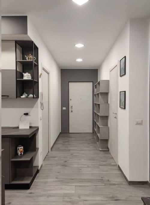 Appartement De Angeli District à Milan Extérieur photo