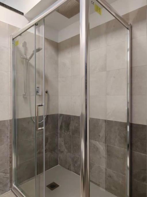 Appartement De Angeli District à Milan Extérieur photo