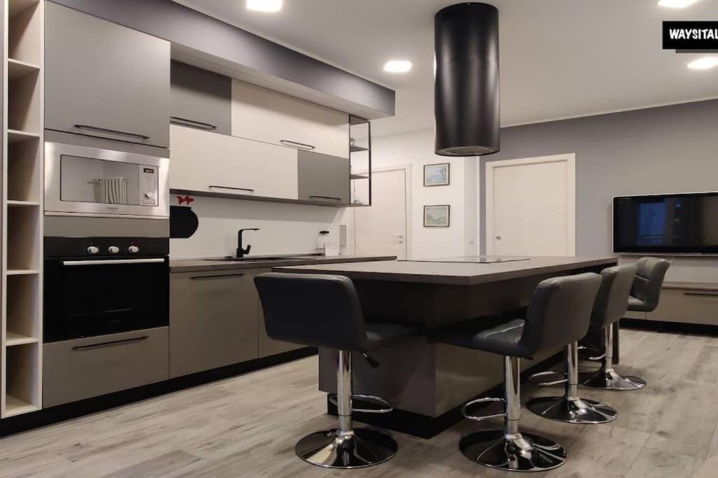 Appartement De Angeli District à Milan Extérieur photo